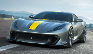 Ferrari 812 Competizione - front